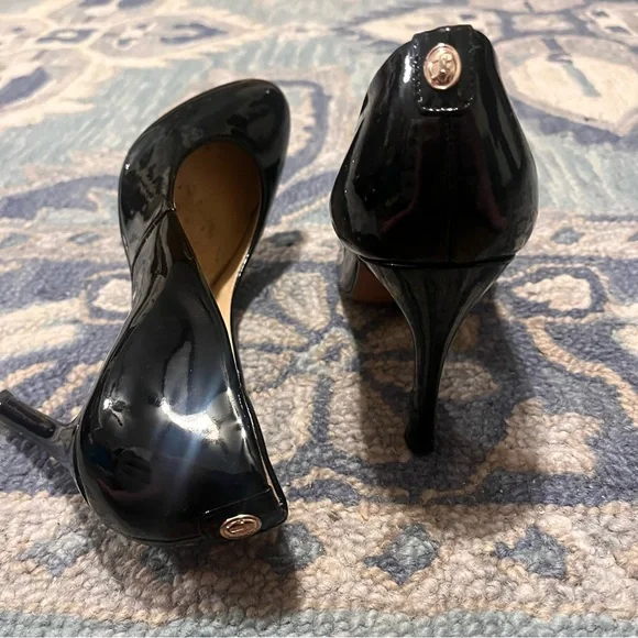 Ivanka Trump Heels - Picture 5 of 5